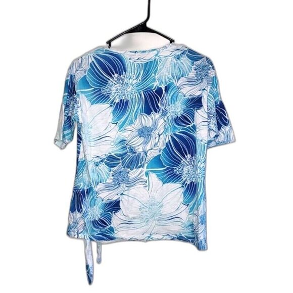 Chico's Womens sz 1 blue white floral short sleeve round neck shirt Cotton knot - Picture 2 of 10